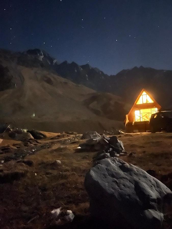Alone Cottage Kazbegi Ngoại thất bức ảnh