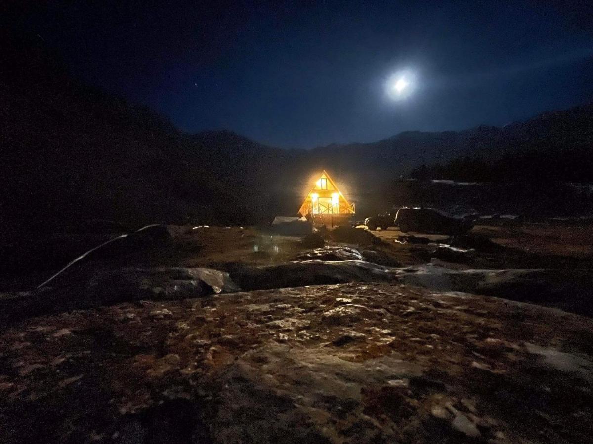 Alone Cottage Kazbegi Ngoại thất bức ảnh