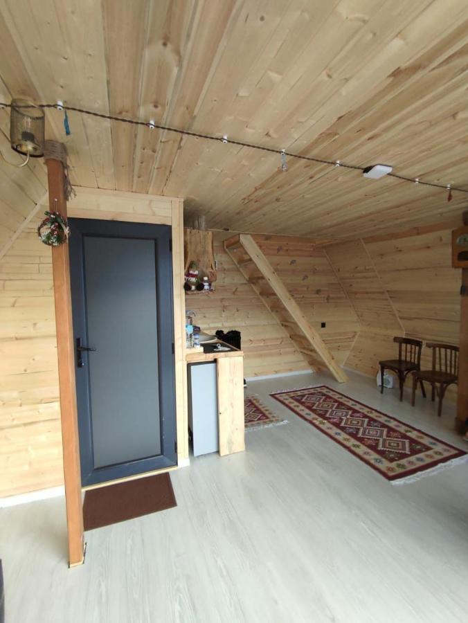 Alone Cottage Kazbegi Ngoại thất bức ảnh