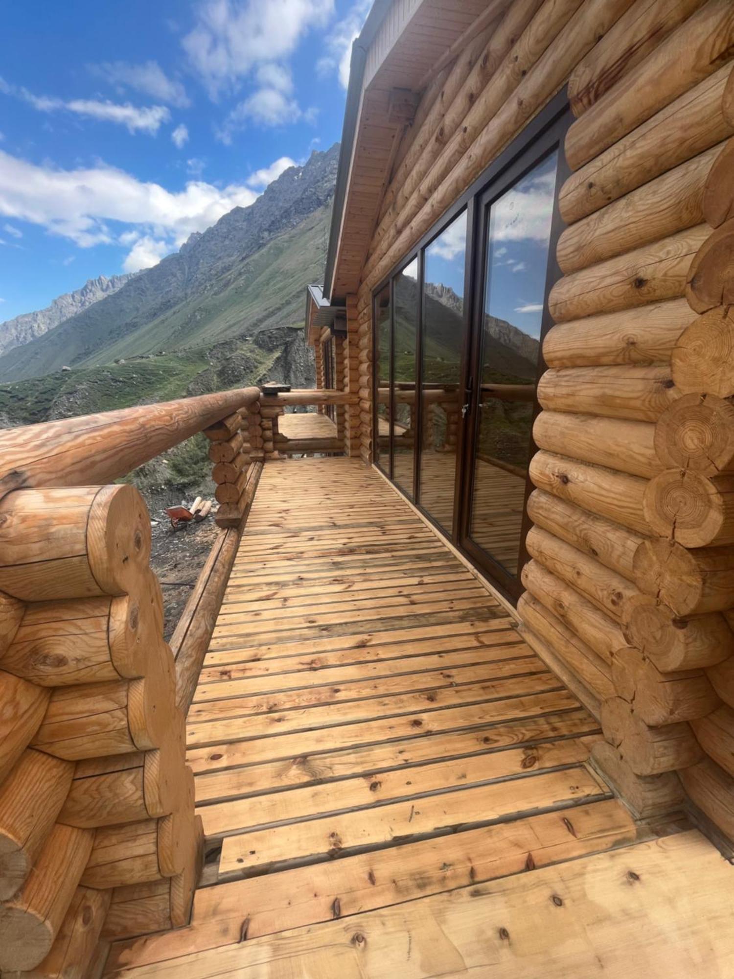 Alone Cottage Kazbegi Ngoại thất bức ảnh