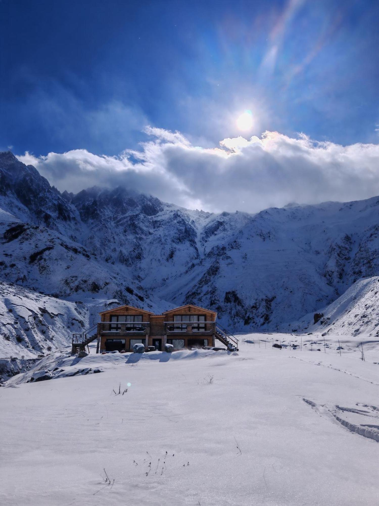 Alone Cottage Kazbegi Phòng bức ảnh